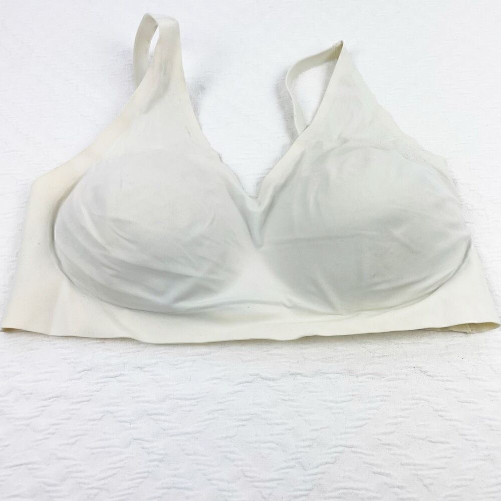 BUY 1 GET 1 FREE Secret Treasures medium white comfortable bra lounge sleep comf